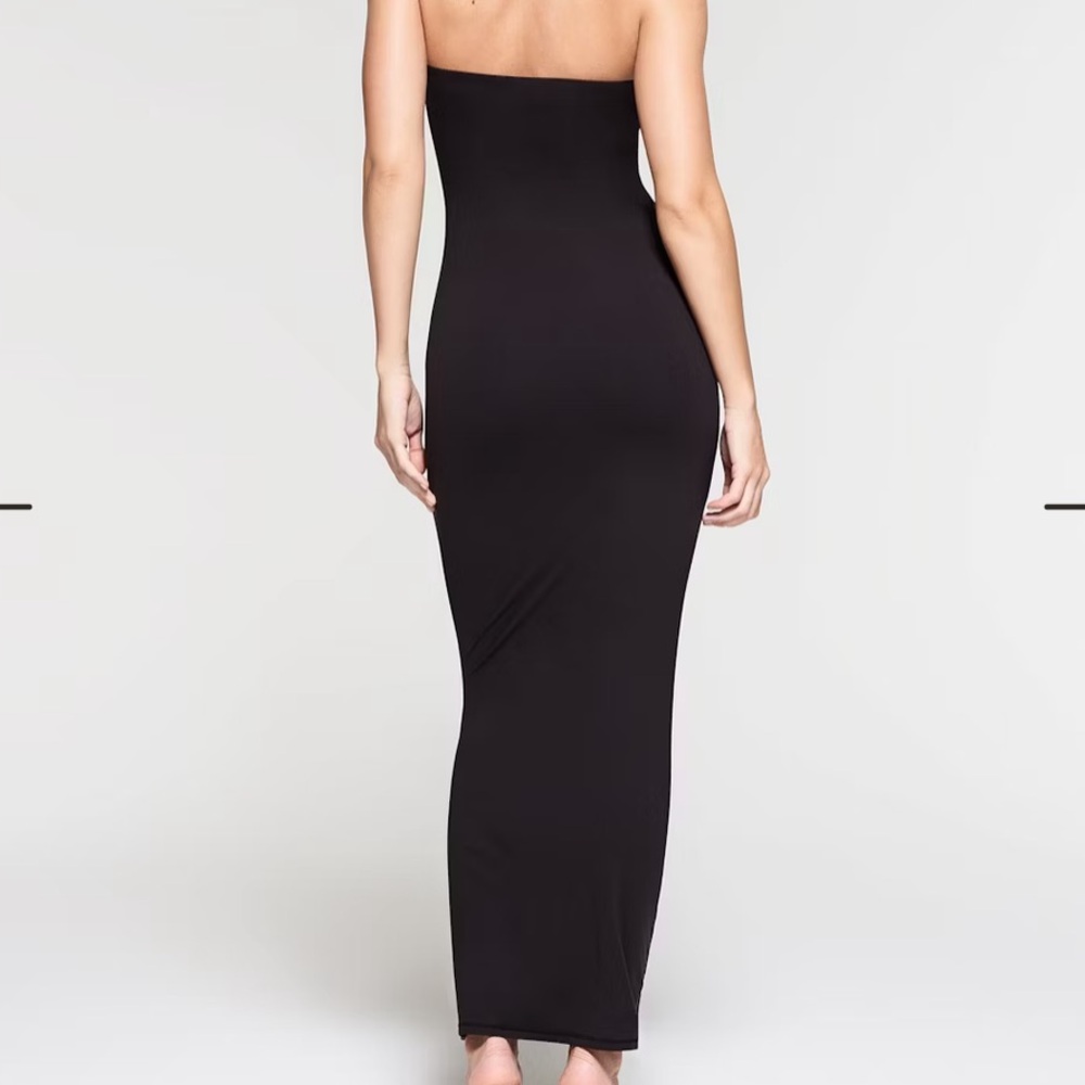 SKIMS Fits Everybody Tube Dress Onyx Medium NWT - Picture 2 of 5